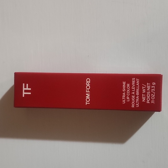 tom-ford-makeup-tom-ford-electric-cherry-ultrashine-lip-color